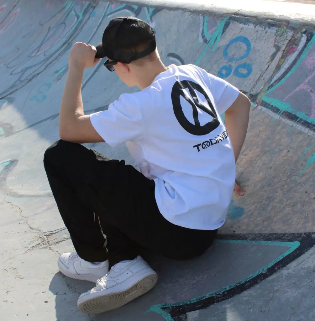 t-shirt logoprint.webp